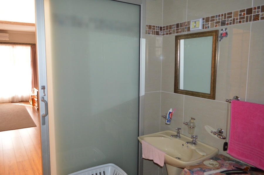 2 Bedroom Property for Sale in Oudorp North West